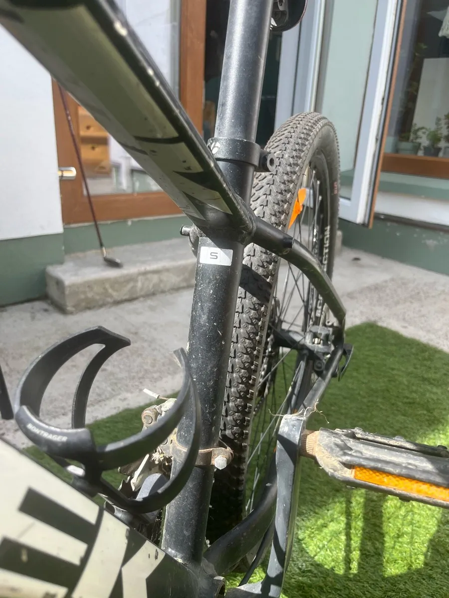 Trek Marlin 5 Mountain Bike Small - Image 3