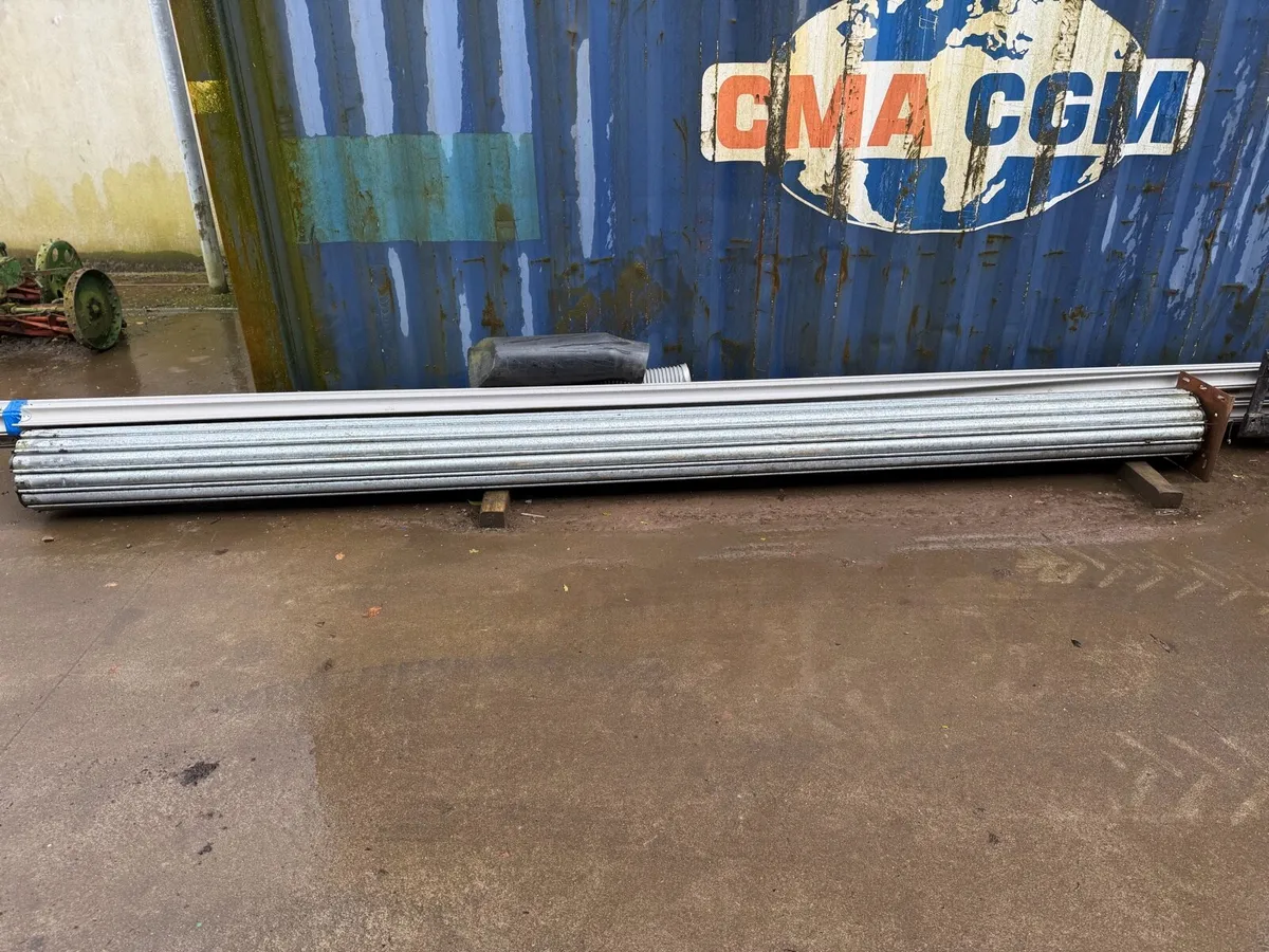 Roller door - Image 1