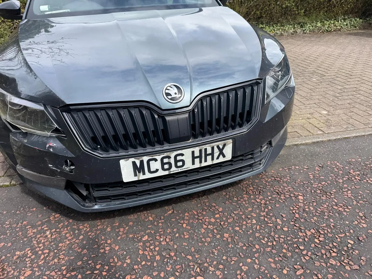 2017 Skoda Superb - Image 4