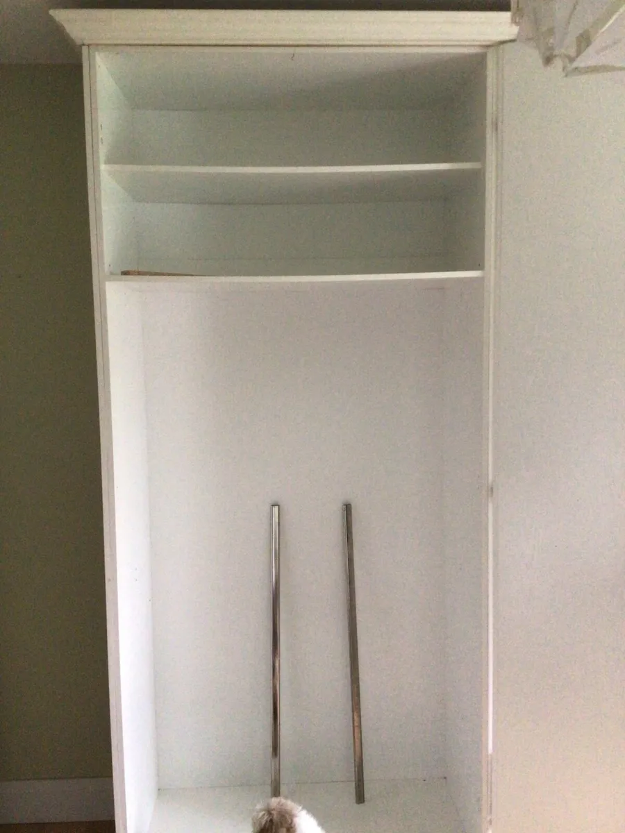 Wardrobe carcass & 6 doors - Image 2