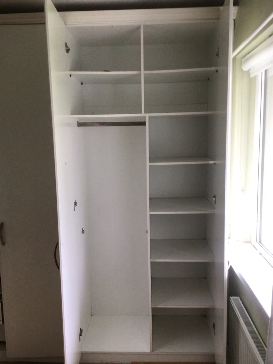 Wardrobe carcass & 6 doors - Image 3
