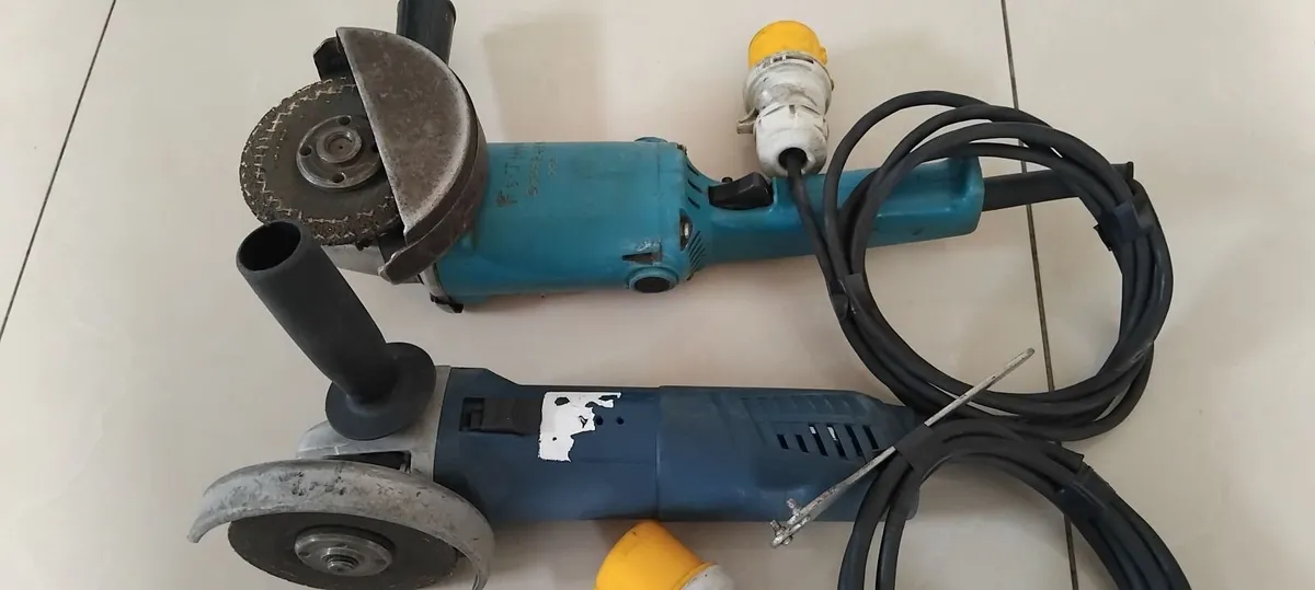 Bosch + Makita 125mm Grinders 110v - Image 1