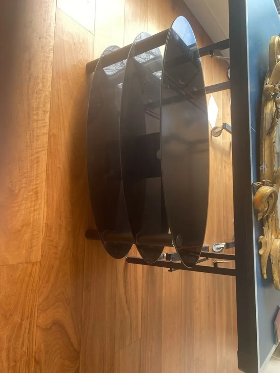 large glass. tv table - Image 4