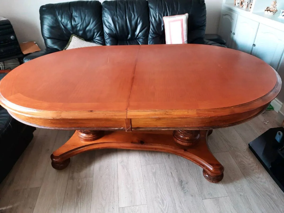 Kitchen table - Image 1