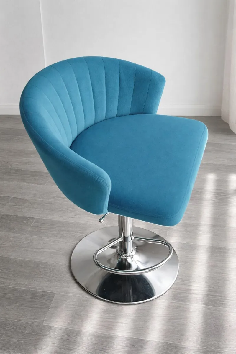 Swivel chair