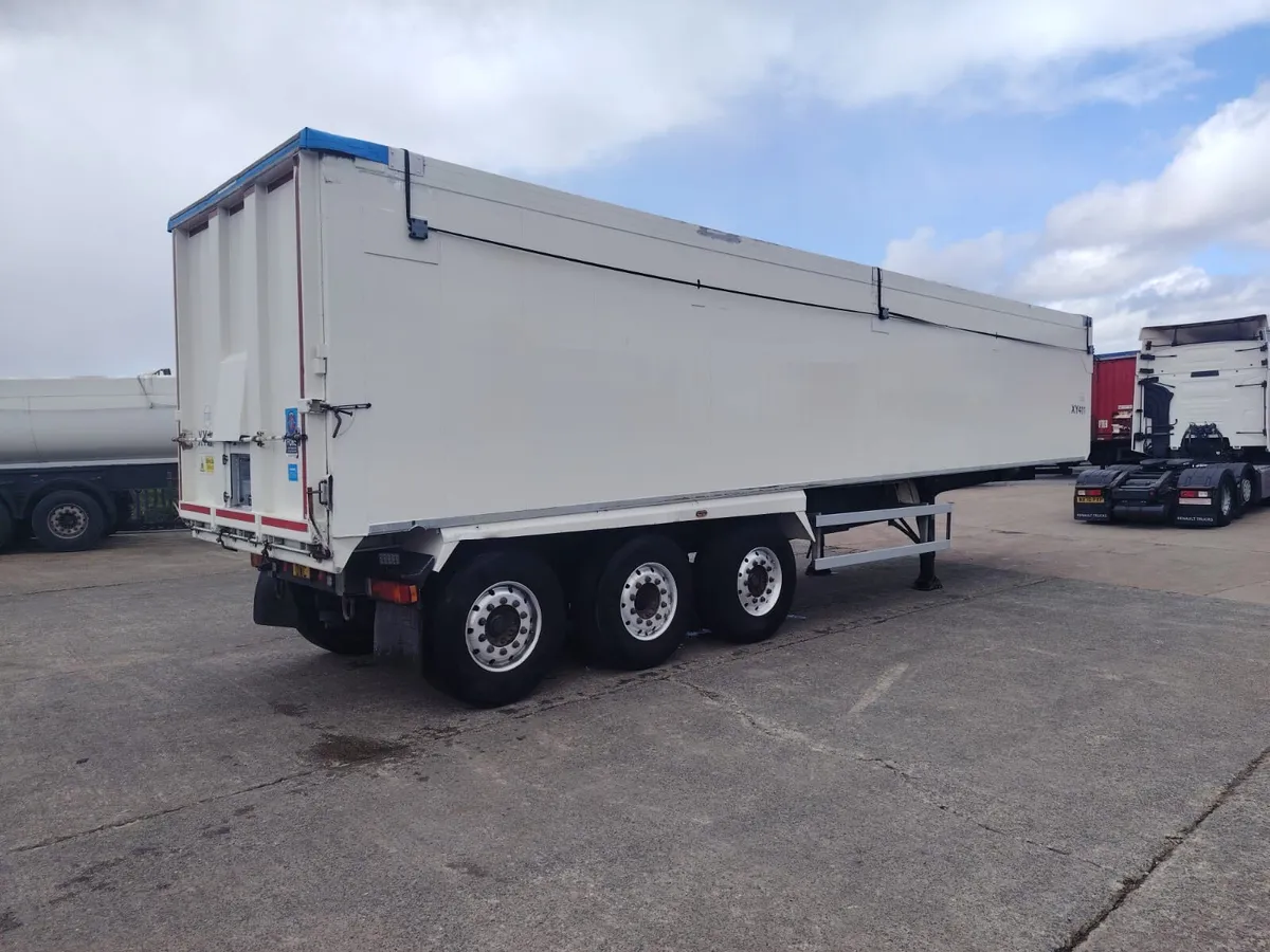 Fruehauf Bulk tipping trailer auto cover lift axle - Image 4