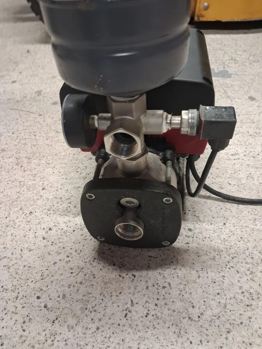 Grundfos cmb booster pump - Image 3