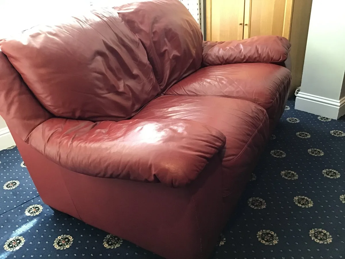 Leather suite 2 + 1 seater Red FREE to take away. - Image 2