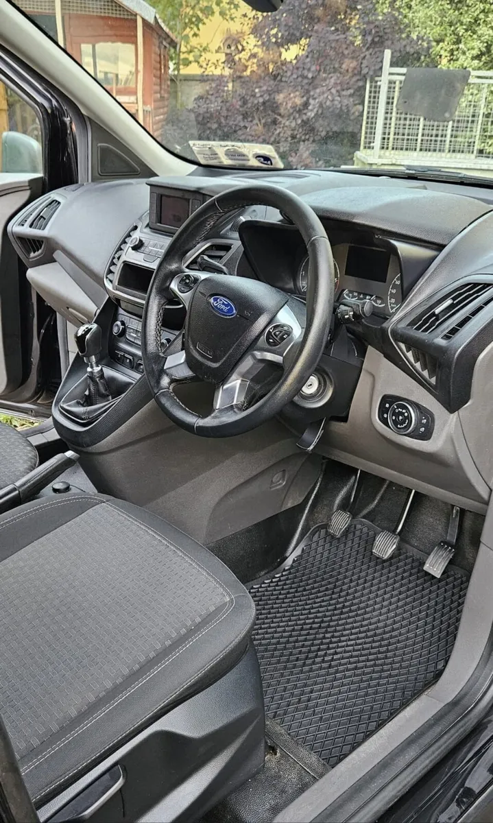 2021 Transit Connect LWB Immaculate 93k km MD Serv - Image 4