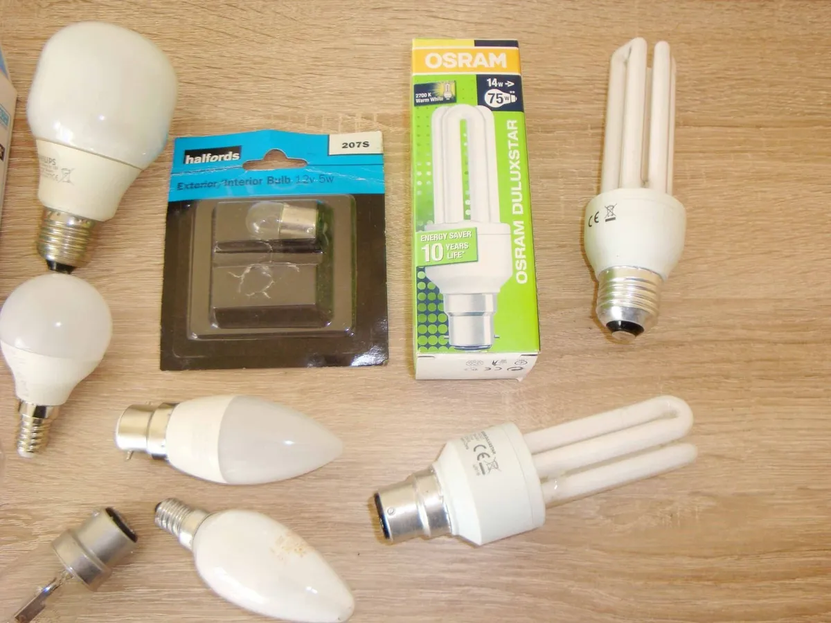 Bundle of various light bulbs - Image 4