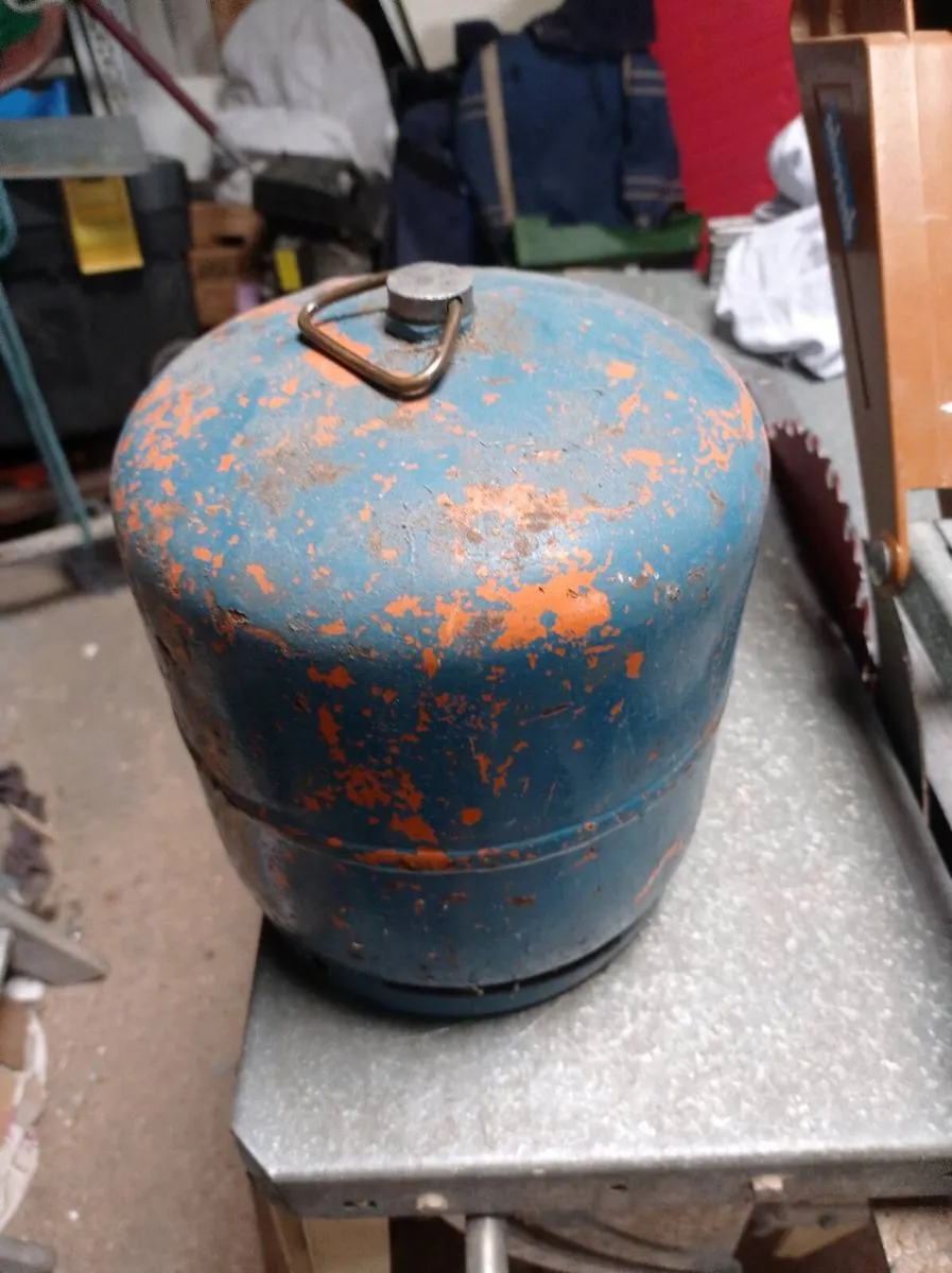 Camping gas cylinder 907