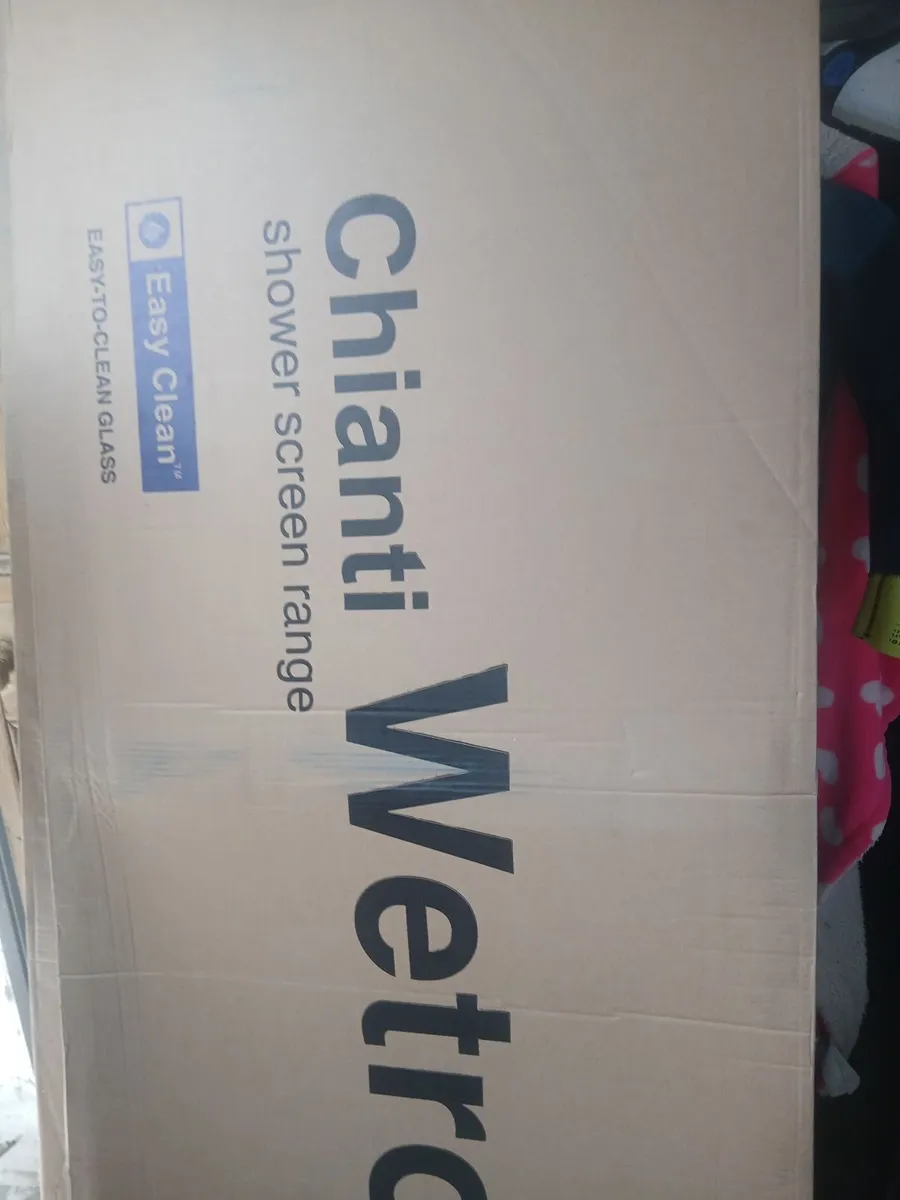 New 1200 x 700 Shower tray and 700mm screen/end pa - Image 3