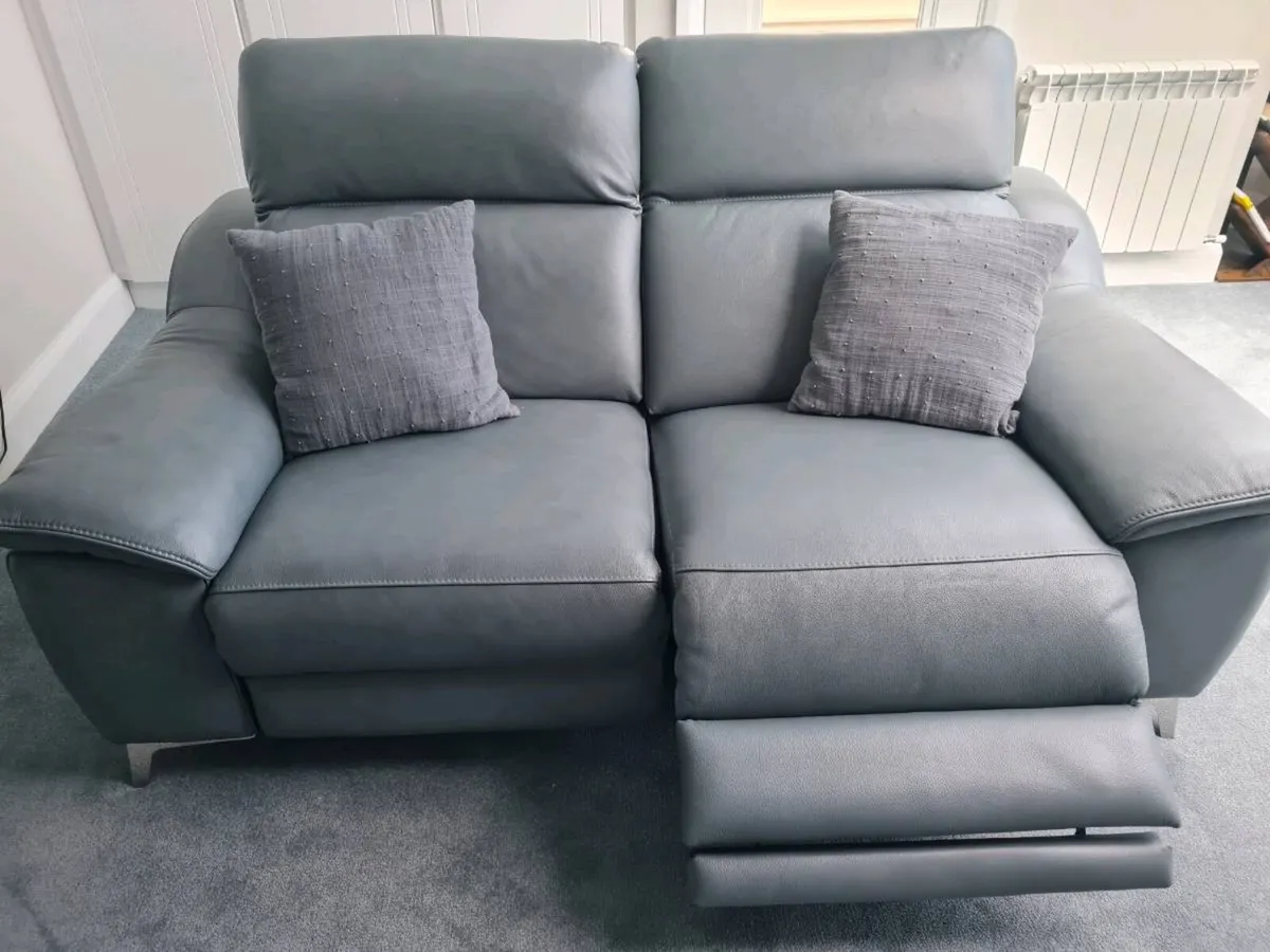 Electric reclining sofa- EZ Living - Image 3