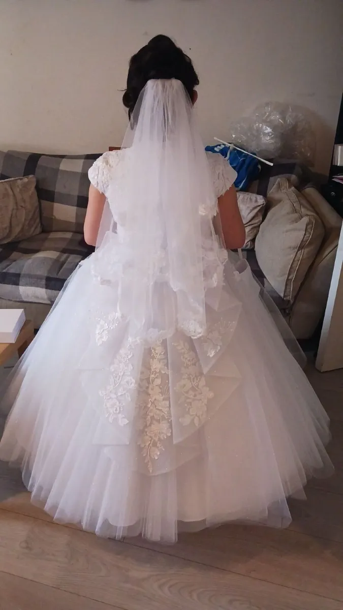 Communion dress - Image 2