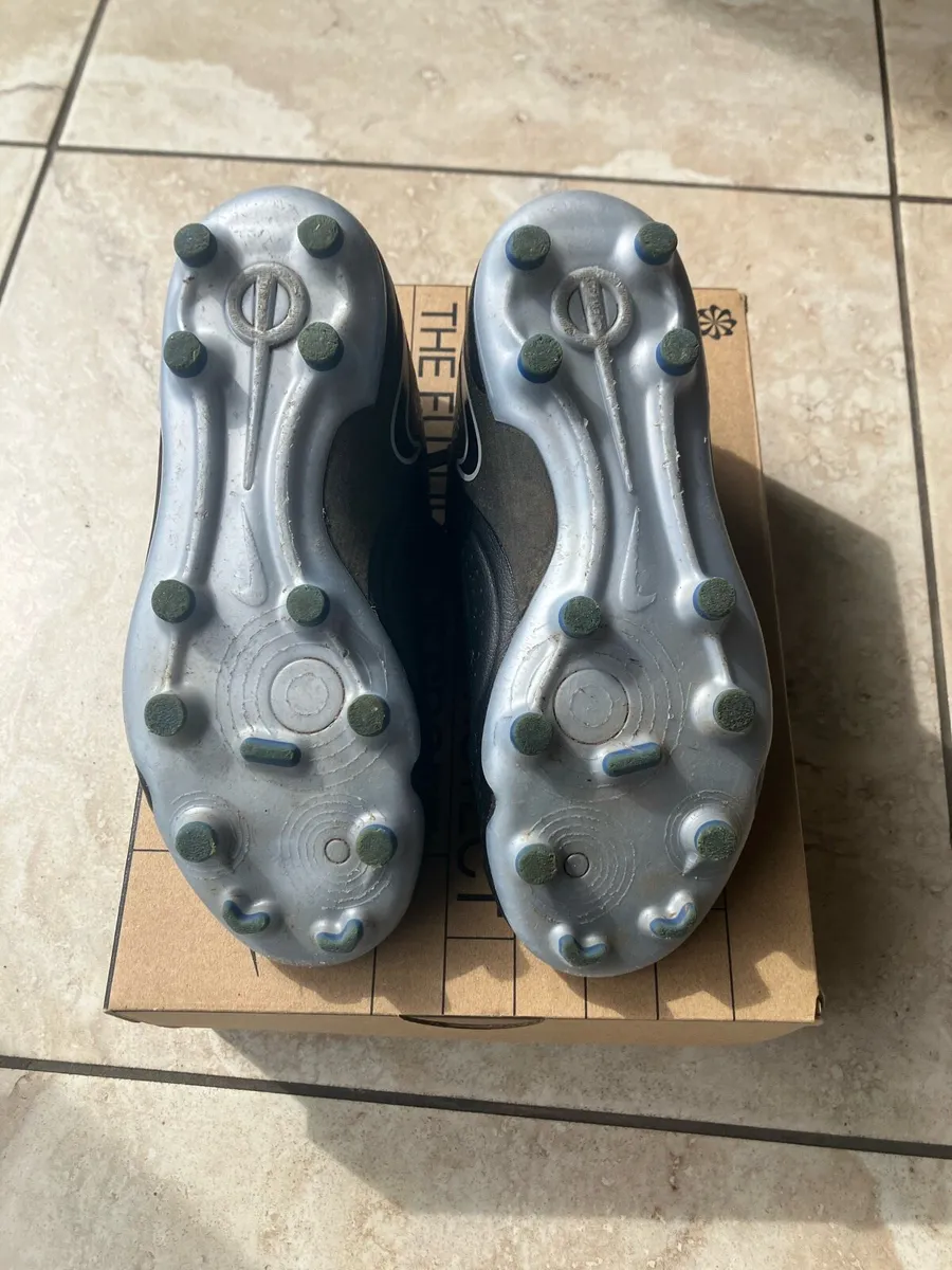 Nike Tiempo Football Boots - Image 3