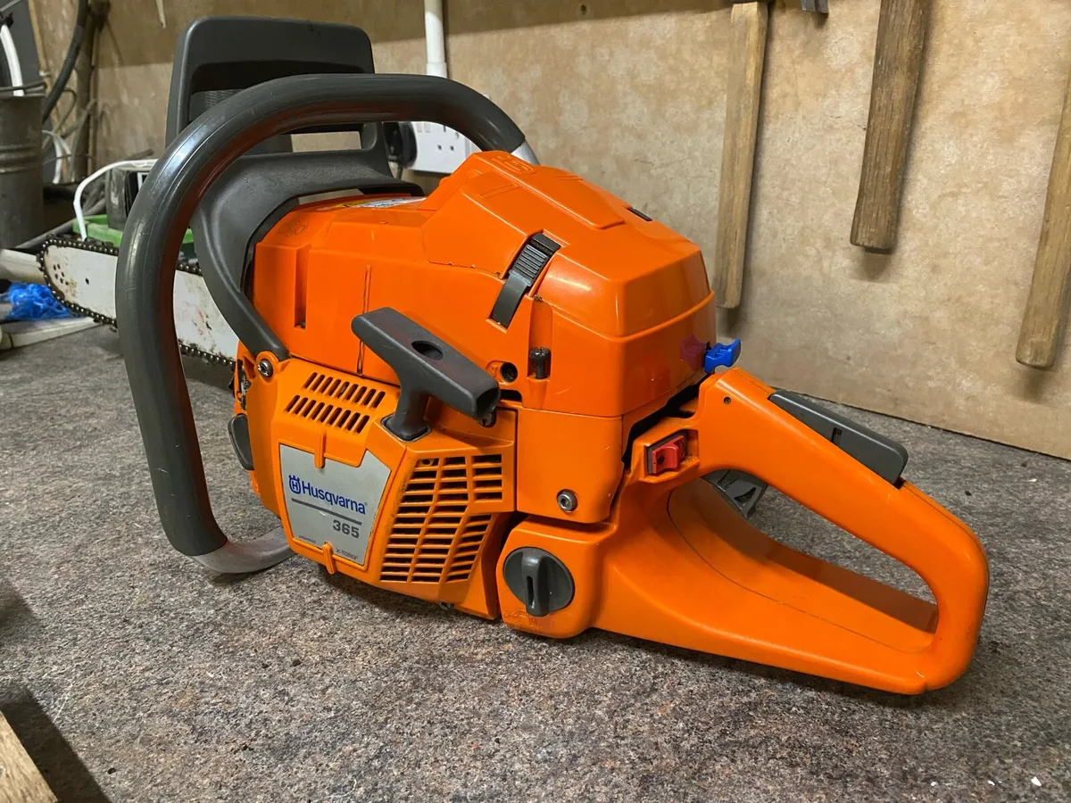 Husqvarna 365 chainsaw - Image 1
