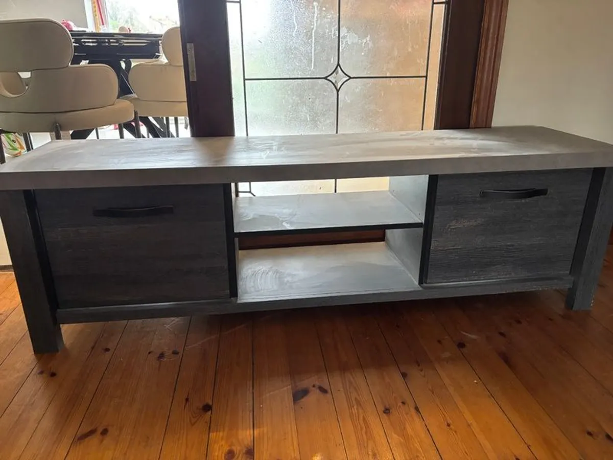 TV unit - Image 1