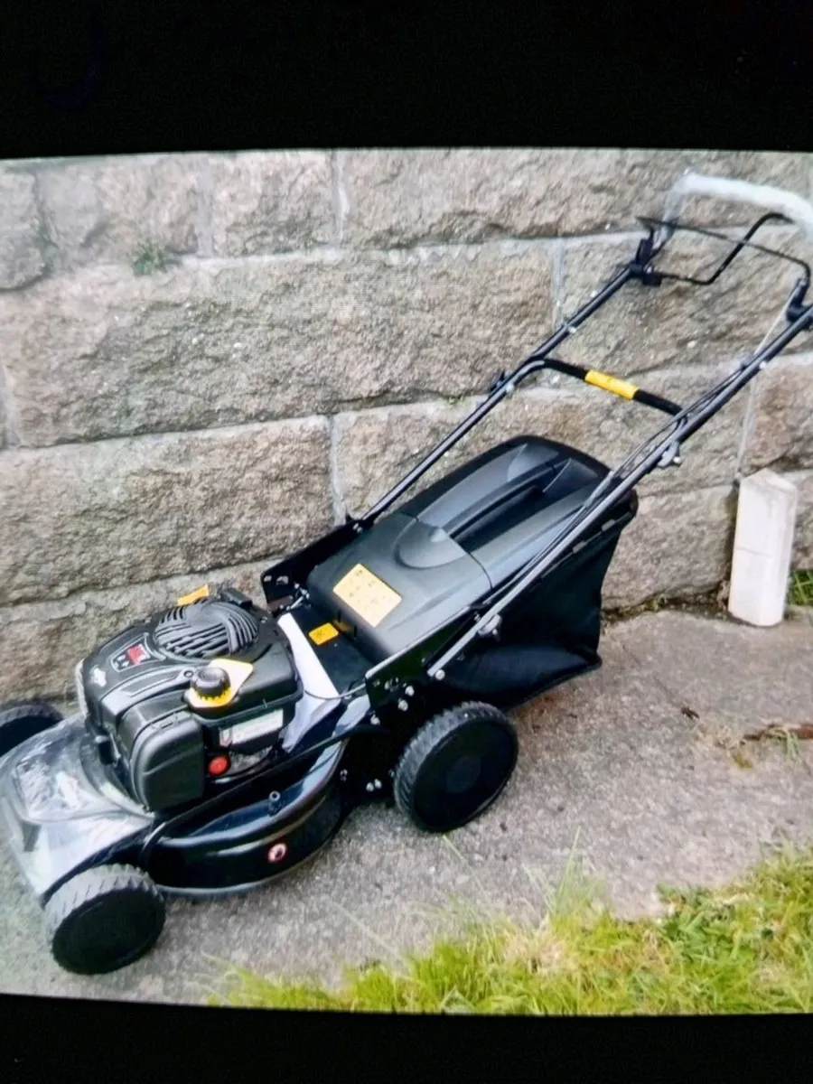 Brand new mower briggs  selfpropelled 46cm-18" - Image 1