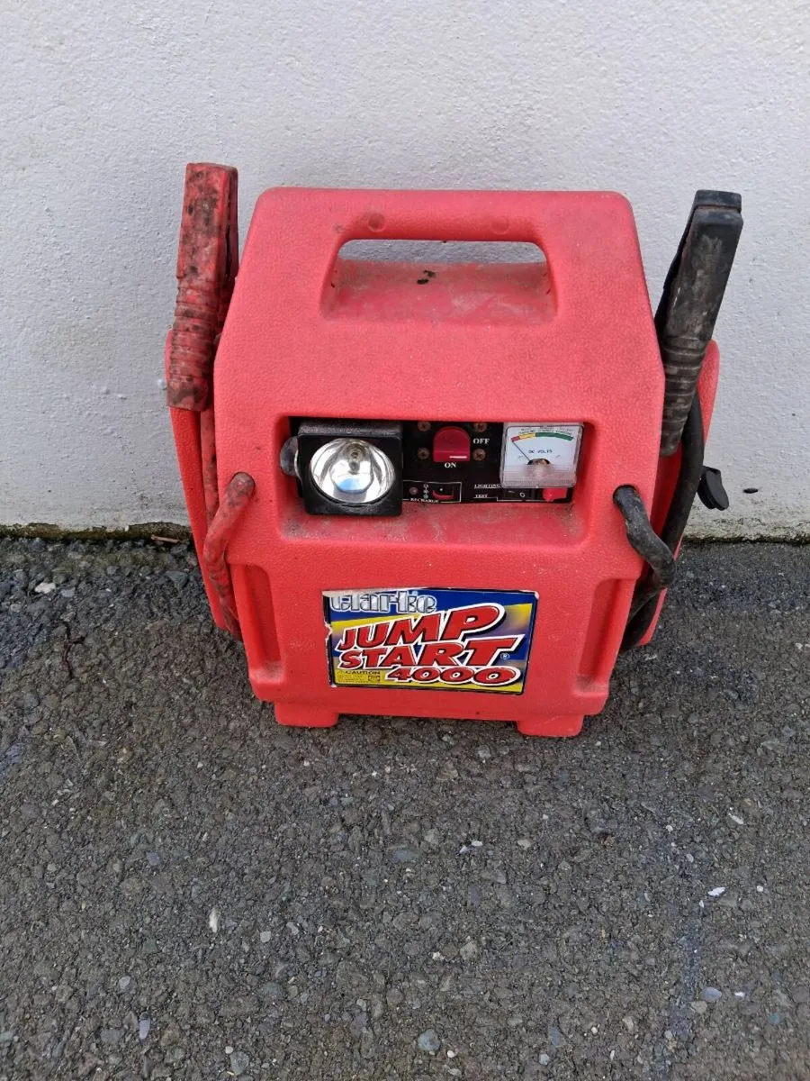 Clarke power charger - Image 2