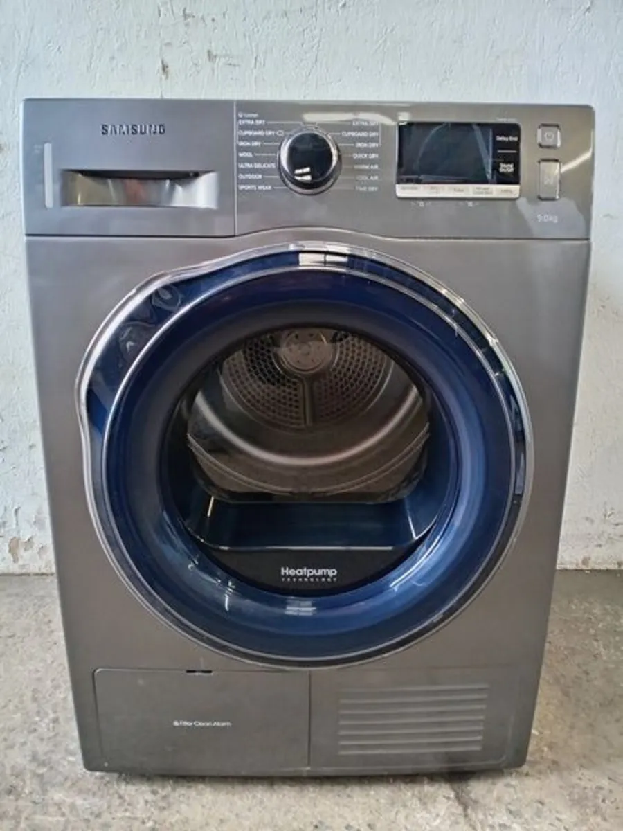 Heatpump Condenser Dryer - Image 1