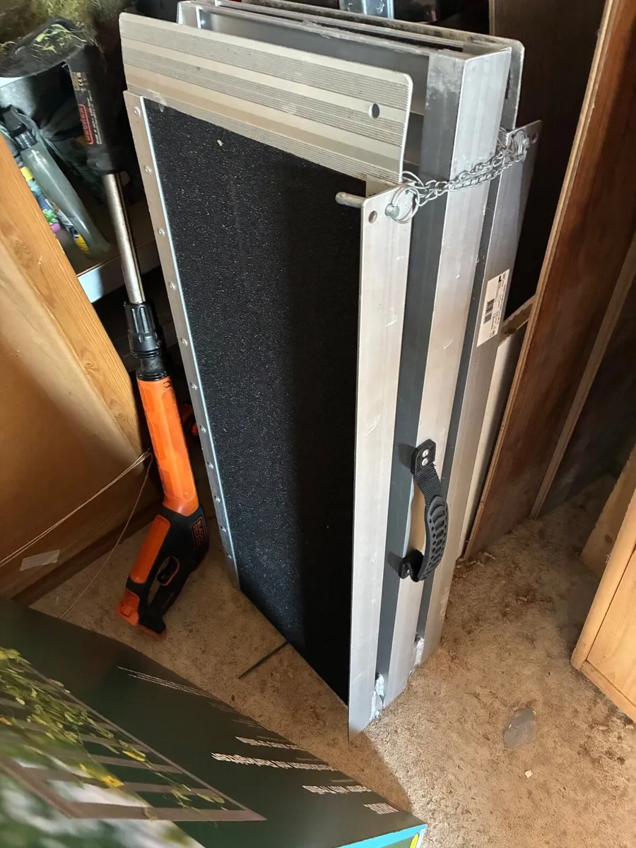 Wheelchair ramp - Image 2