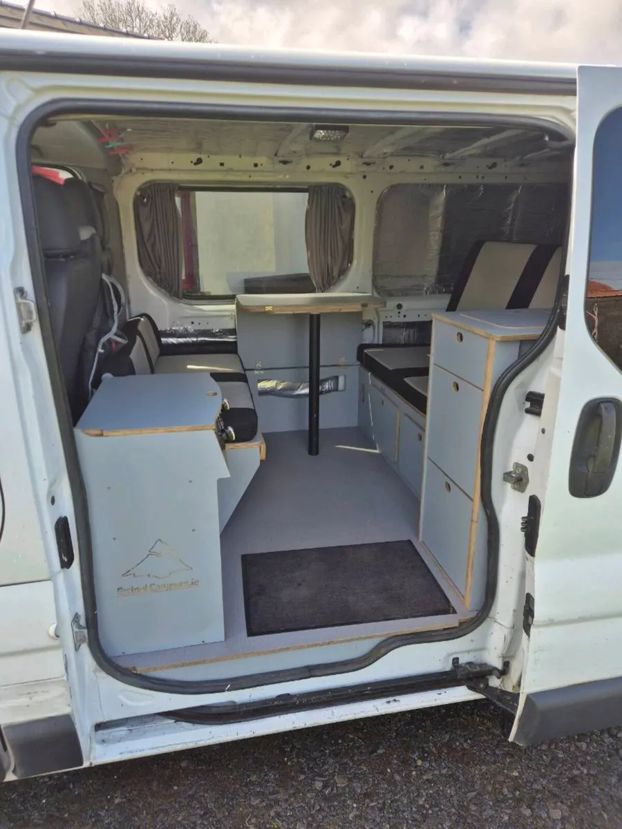 Renault Trafic Camper - Image 4