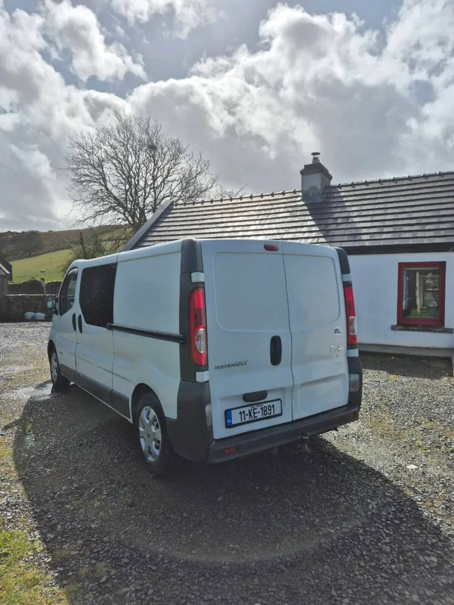 Renault Trafic Camper - Image 2