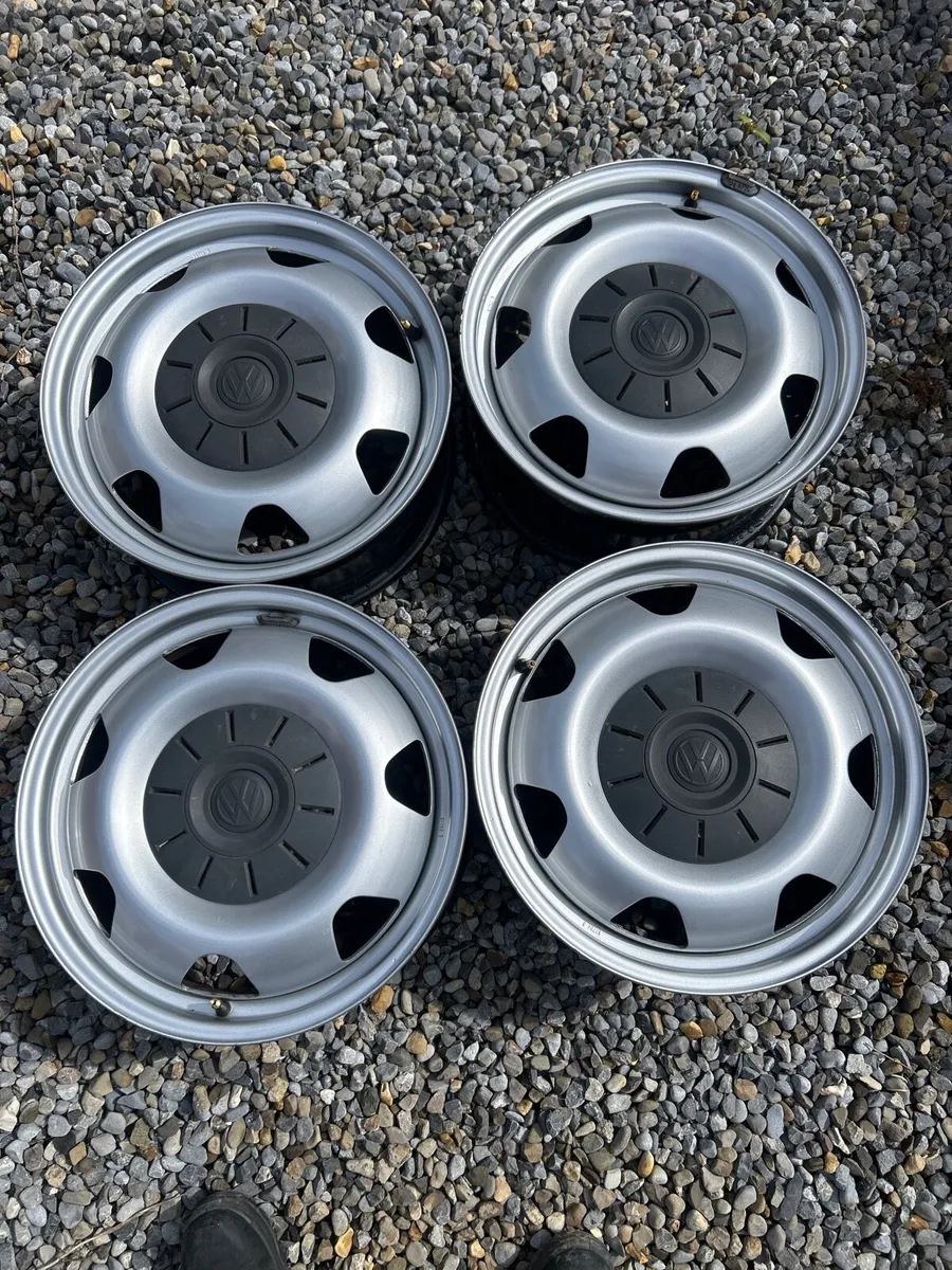 VW alloys 17” - Image 1