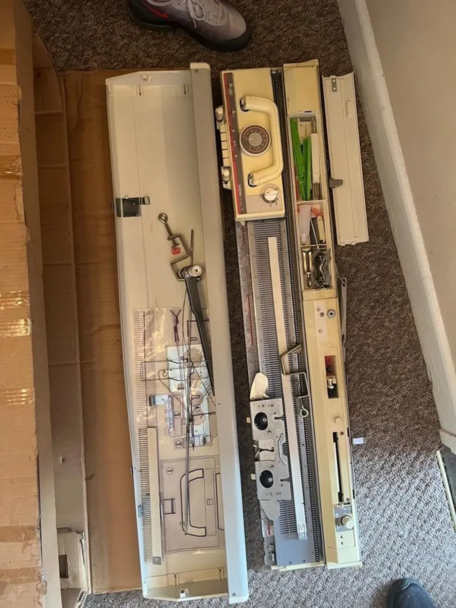 sewing a knitting - Image 3