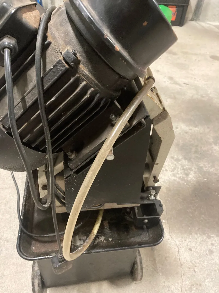 Metal bandsaw - Image 4