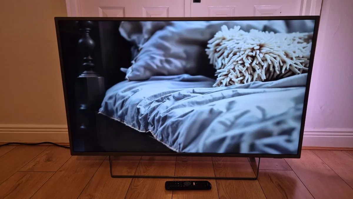 Philips 50" 4K Ambilight Smart TV - Image 4