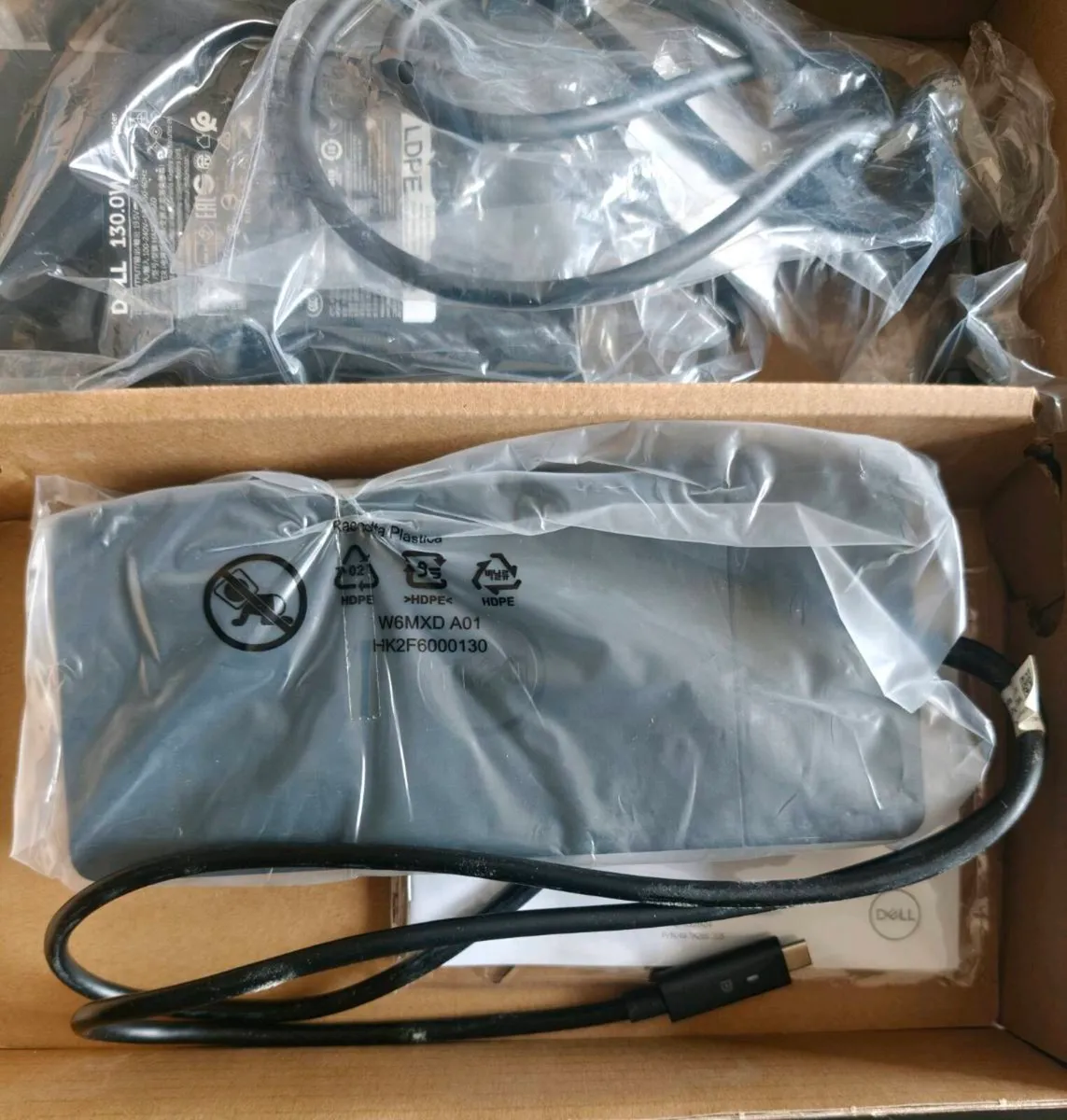 Dell Universal Docking Station D6000 - Image 2