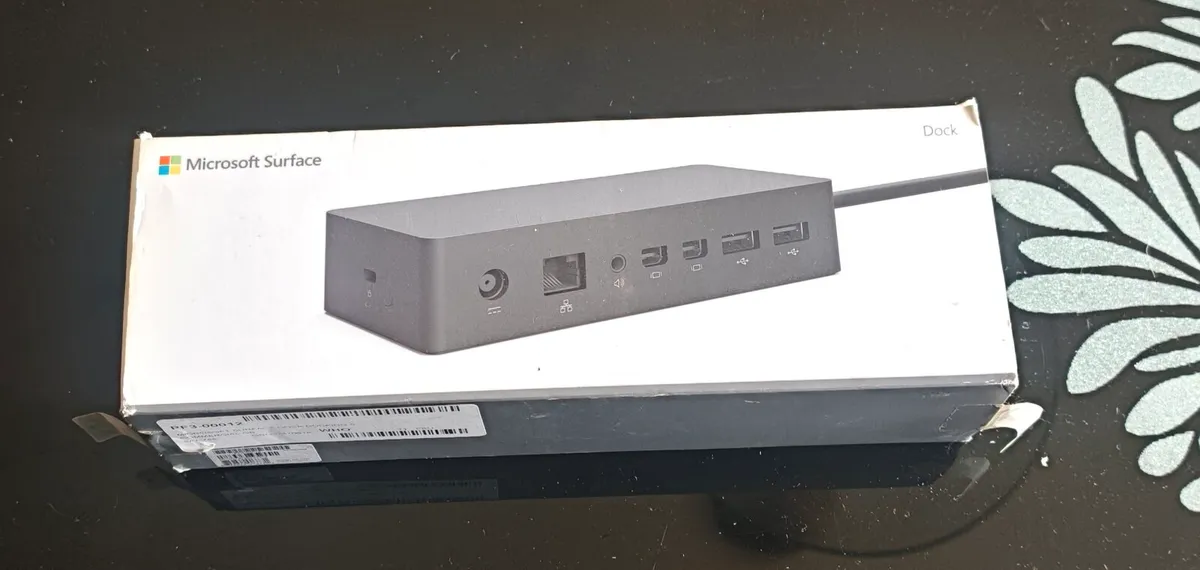 Microsoft Surface Dock - Image 2