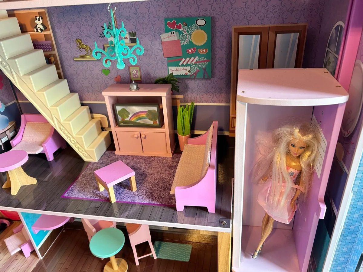 Barbie Doll house - Image 2