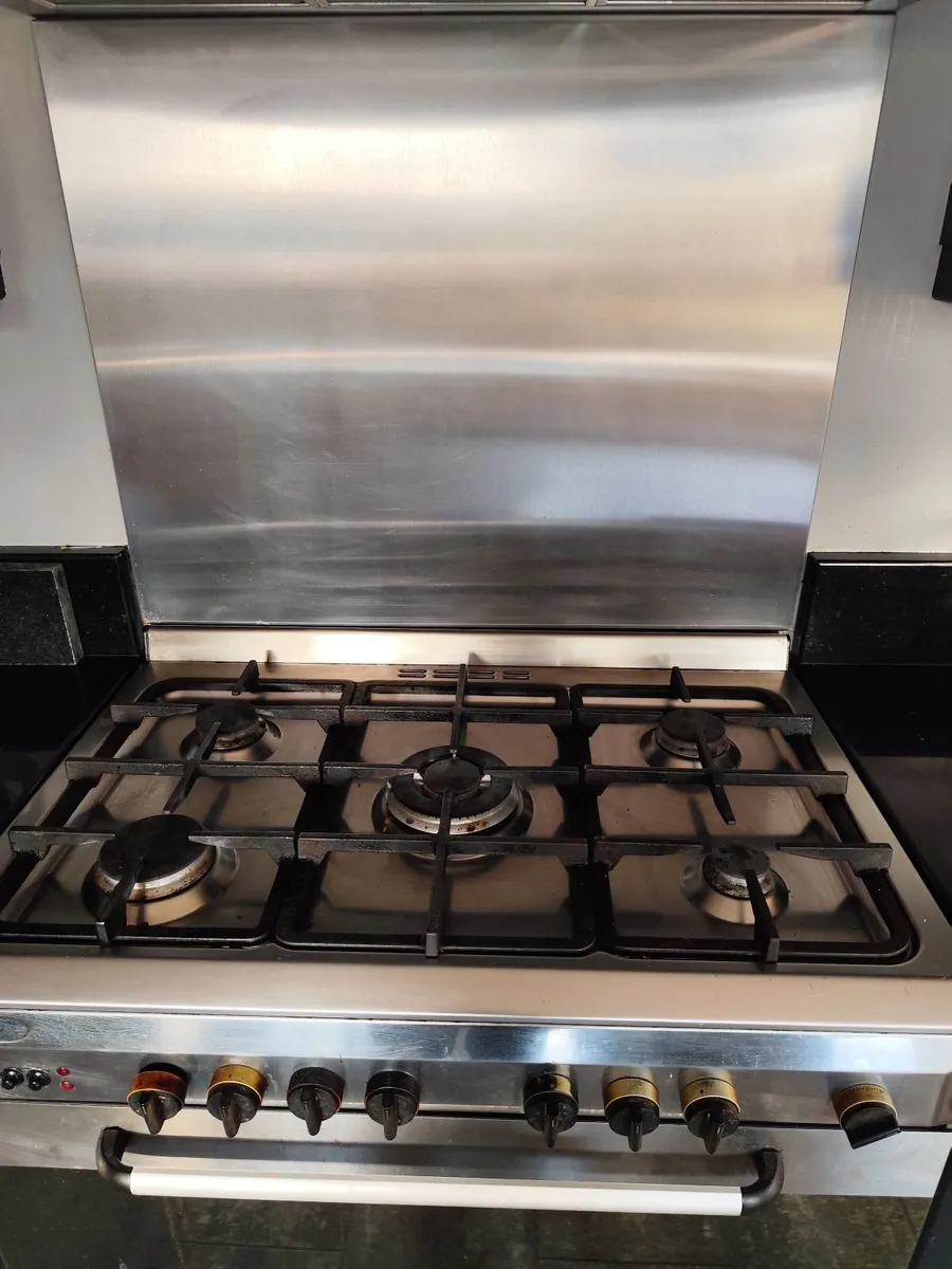 Range cooker - Image 2