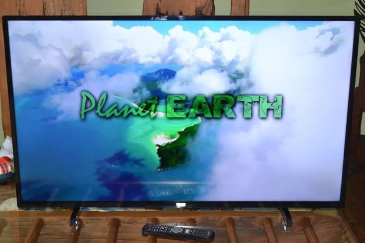 Philips 43-inch 4K Ultra HD Smart TV - Image 2