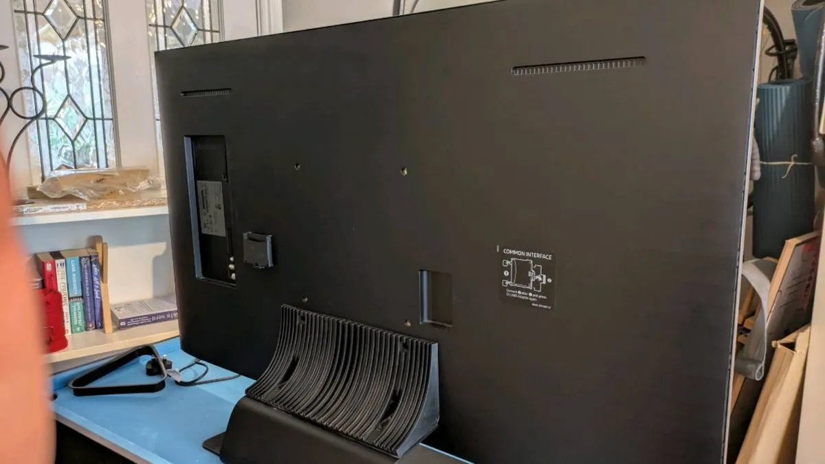 Samsung QE43QN90B - Image 4