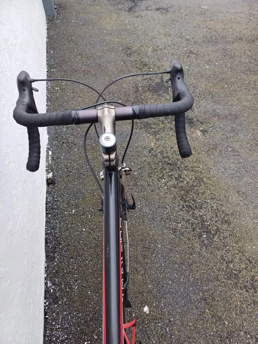 Trek racing bike - Image 3