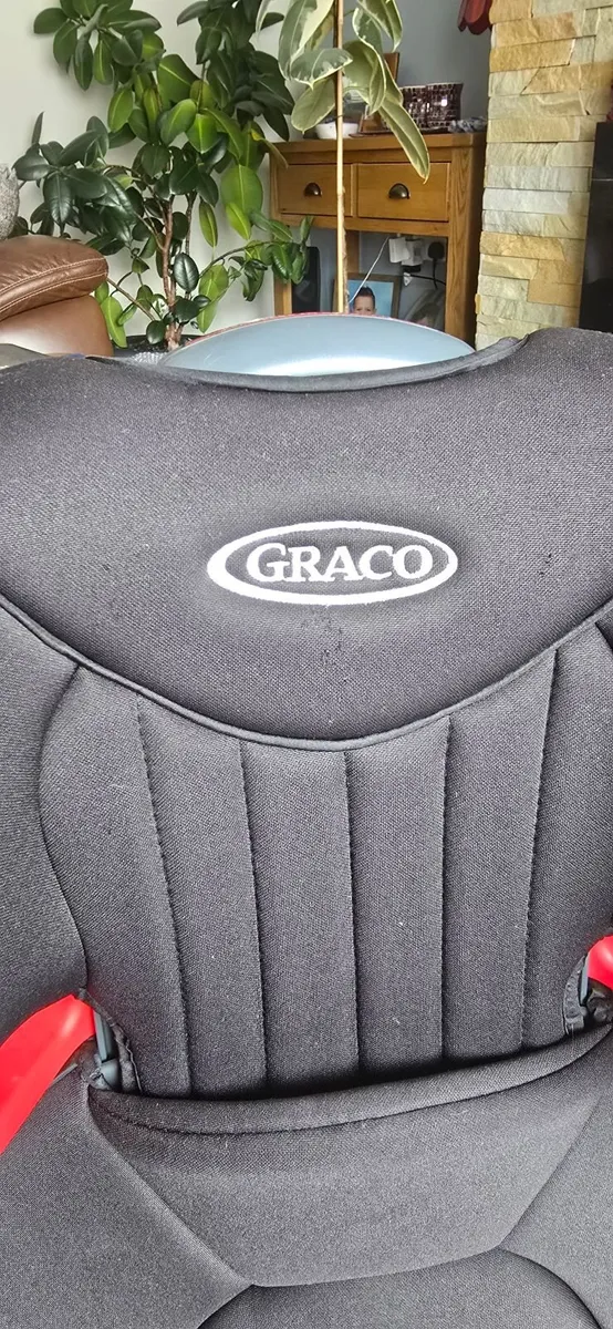 GRACO Car Seat - Image 2