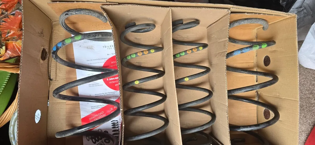 GENUINE VW UP SPRINGS - Image 2