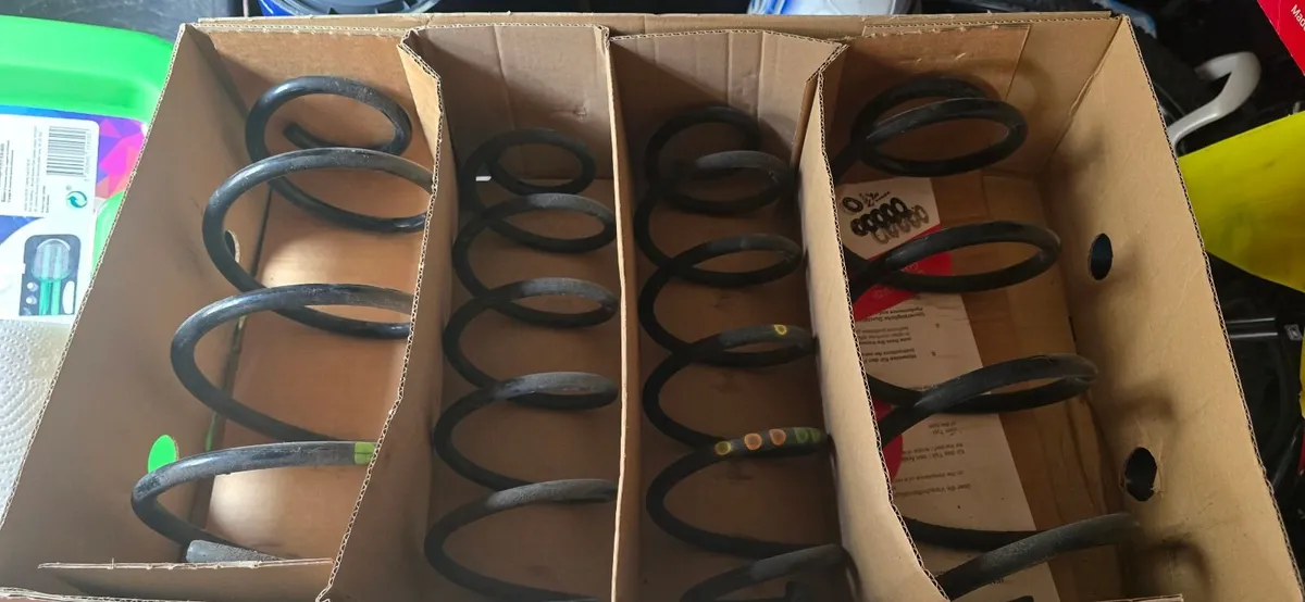 GENUINE VW UP SPRINGS - Image 1