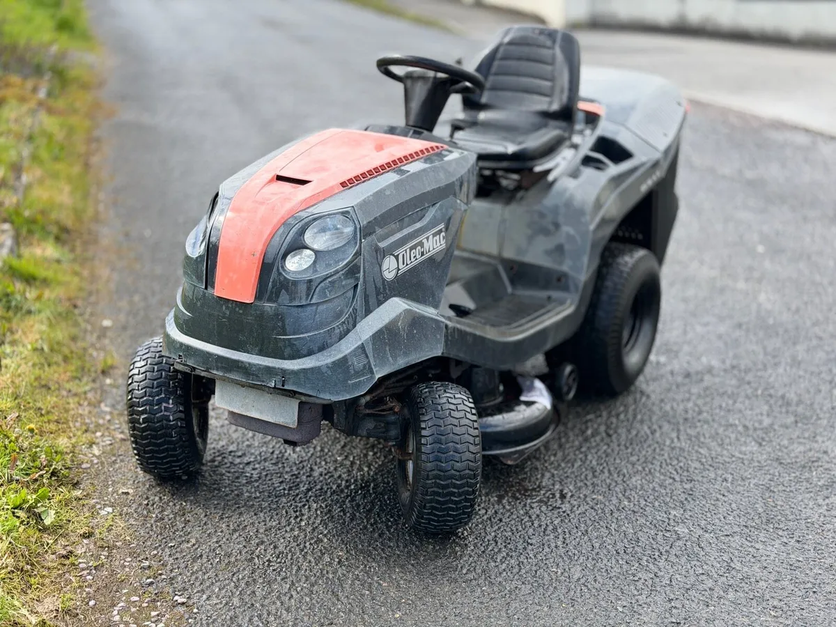 OleoMac rideOn lawnmower - Image 3