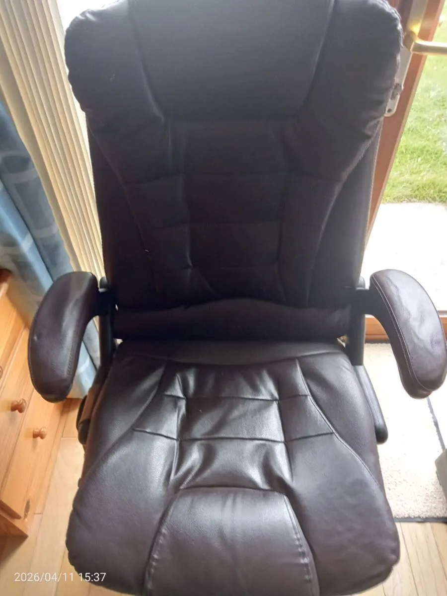 Home office massage chair - Image 1