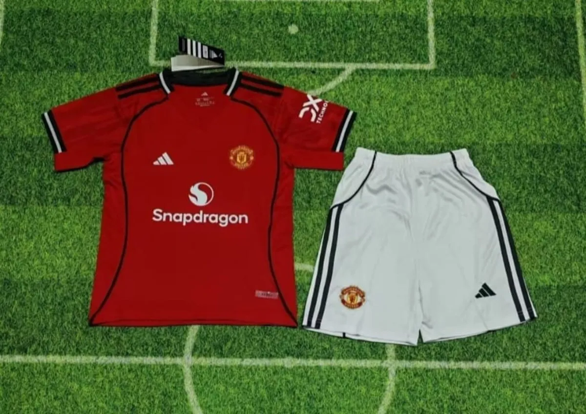 Manchester united jersey - Image 2