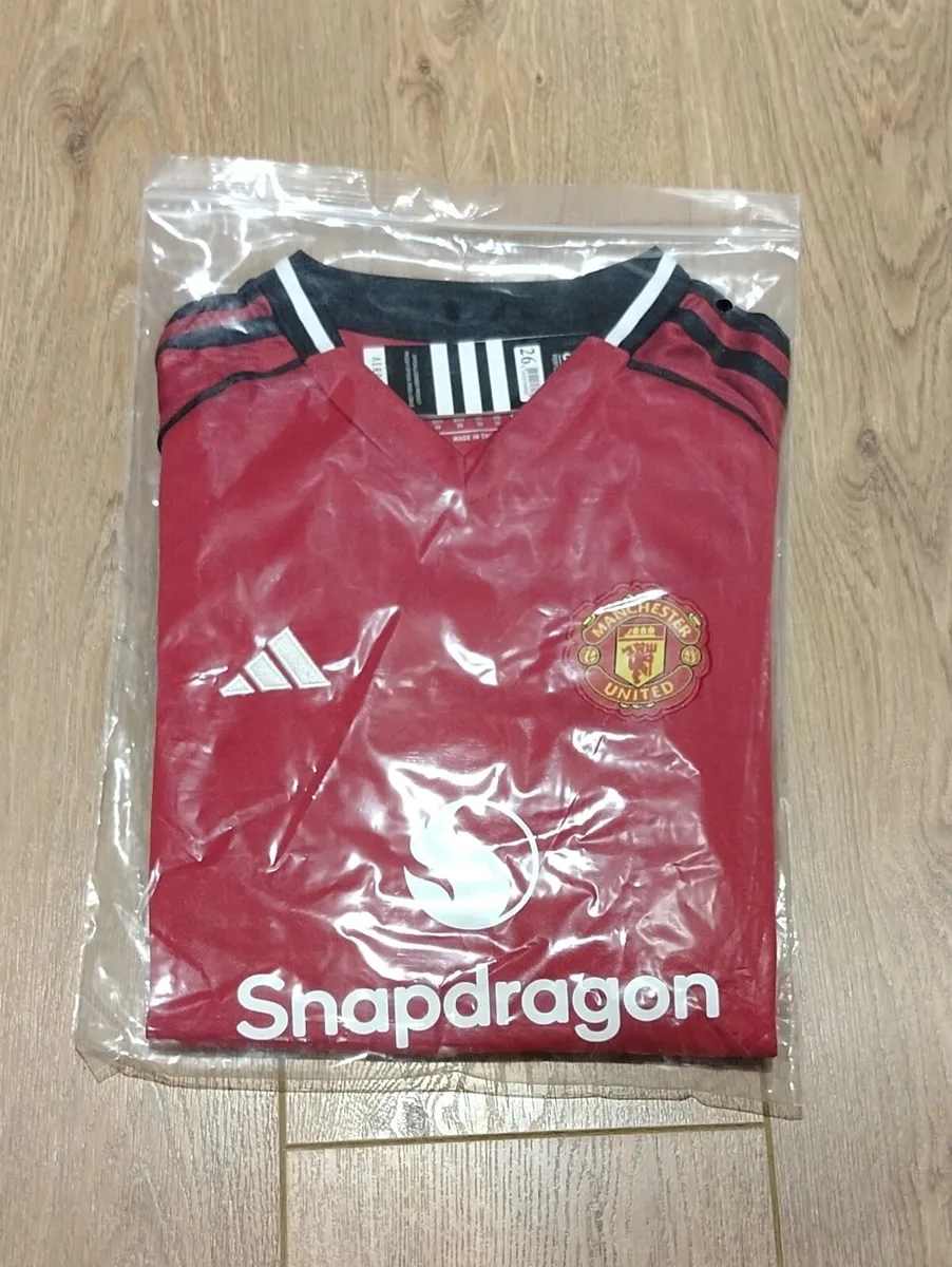 Manchester united jersey - Image 3