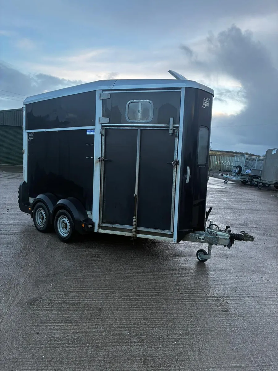 Ifor Williams 511 horsebox - Image 1