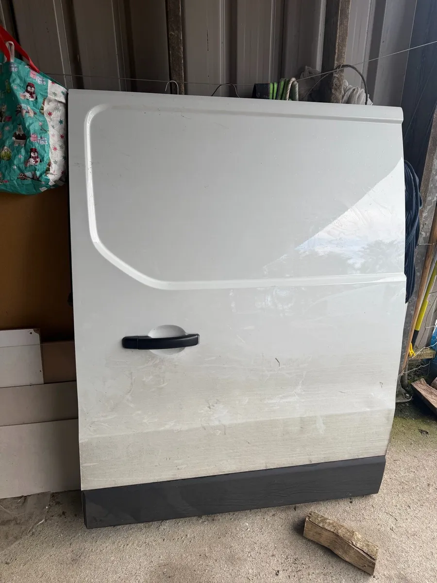 Renault traffic 2021 slide door 2 - Image 1