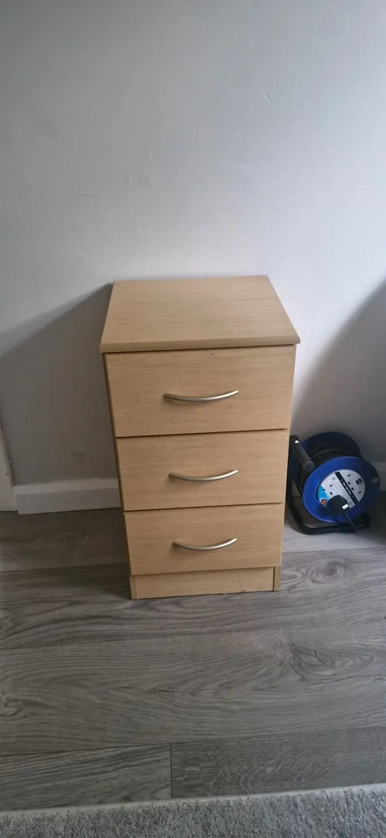 House clearance - Image 1