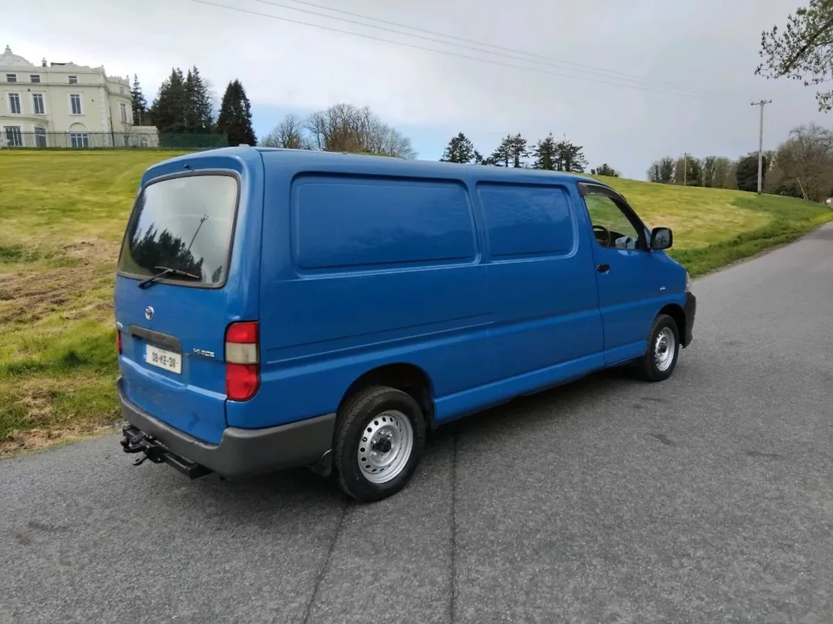 Low km 2008 120 bhp hiace new cvrt - Image 3