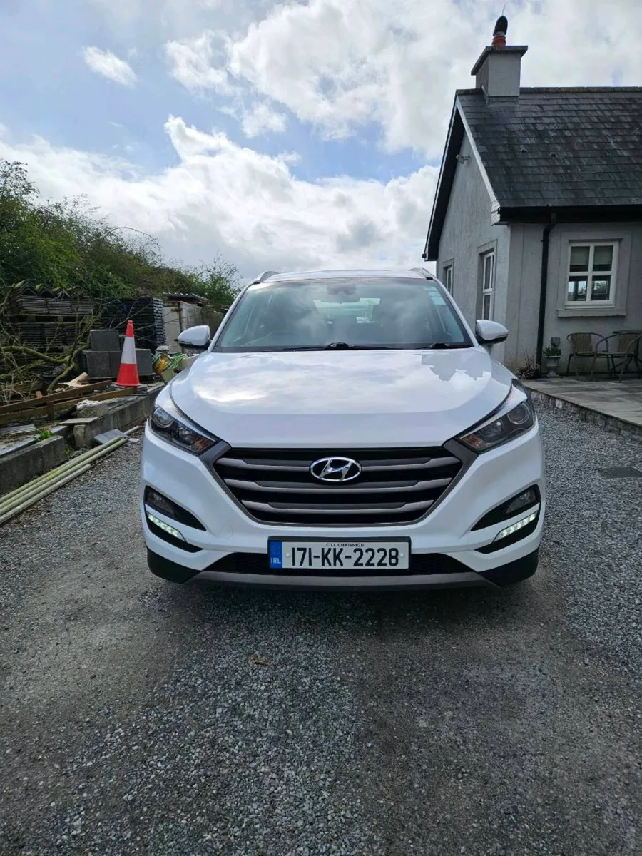 HYUNDAI TUCSON - Image 1